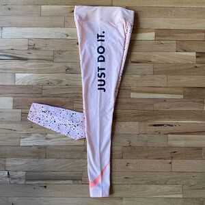 Nike Sportswear Leg-A-See High-Rise Leggings XS - Washed Coral ✨